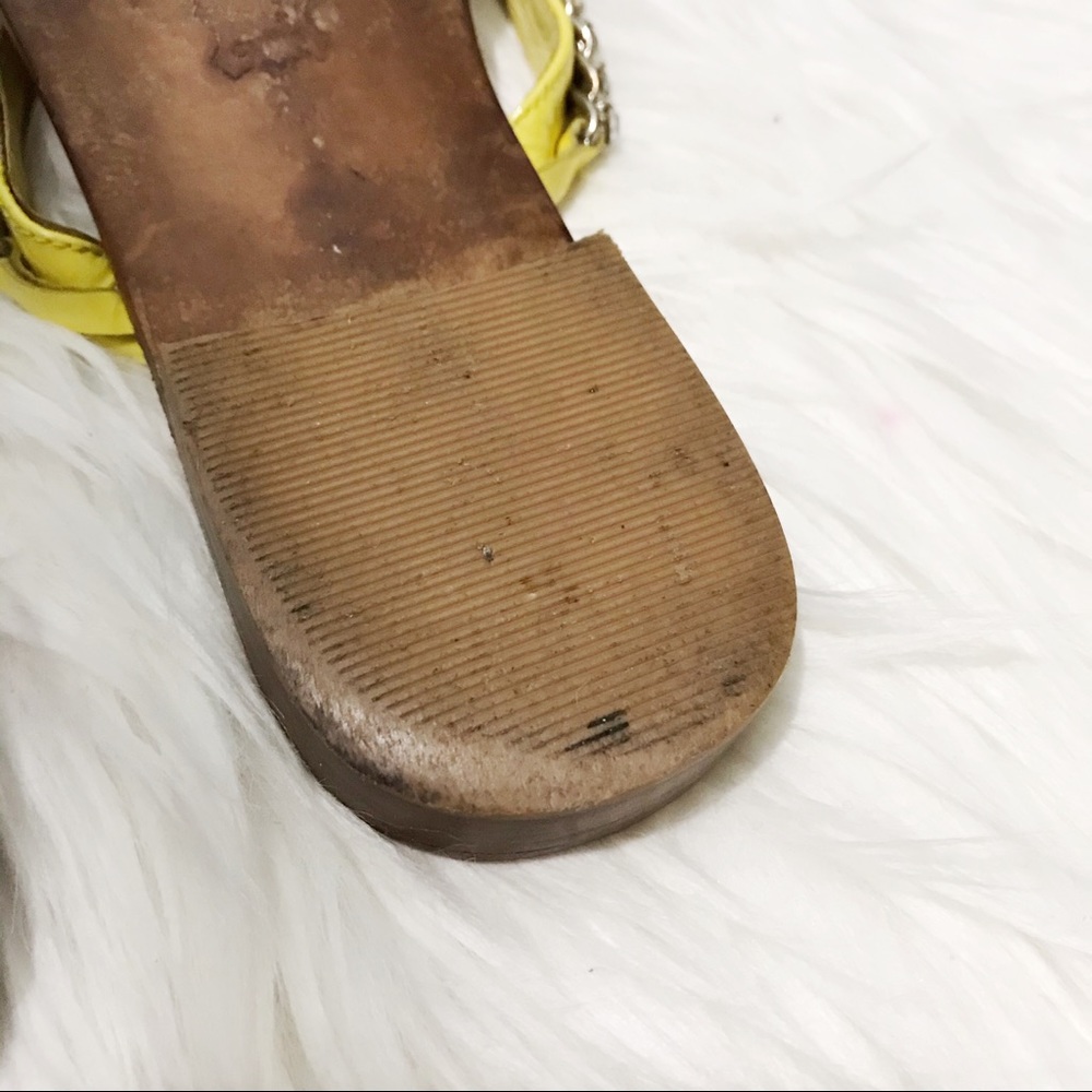 SOLD | Juicy Couture tan/yellow leather sandals - Picture 12 of 16